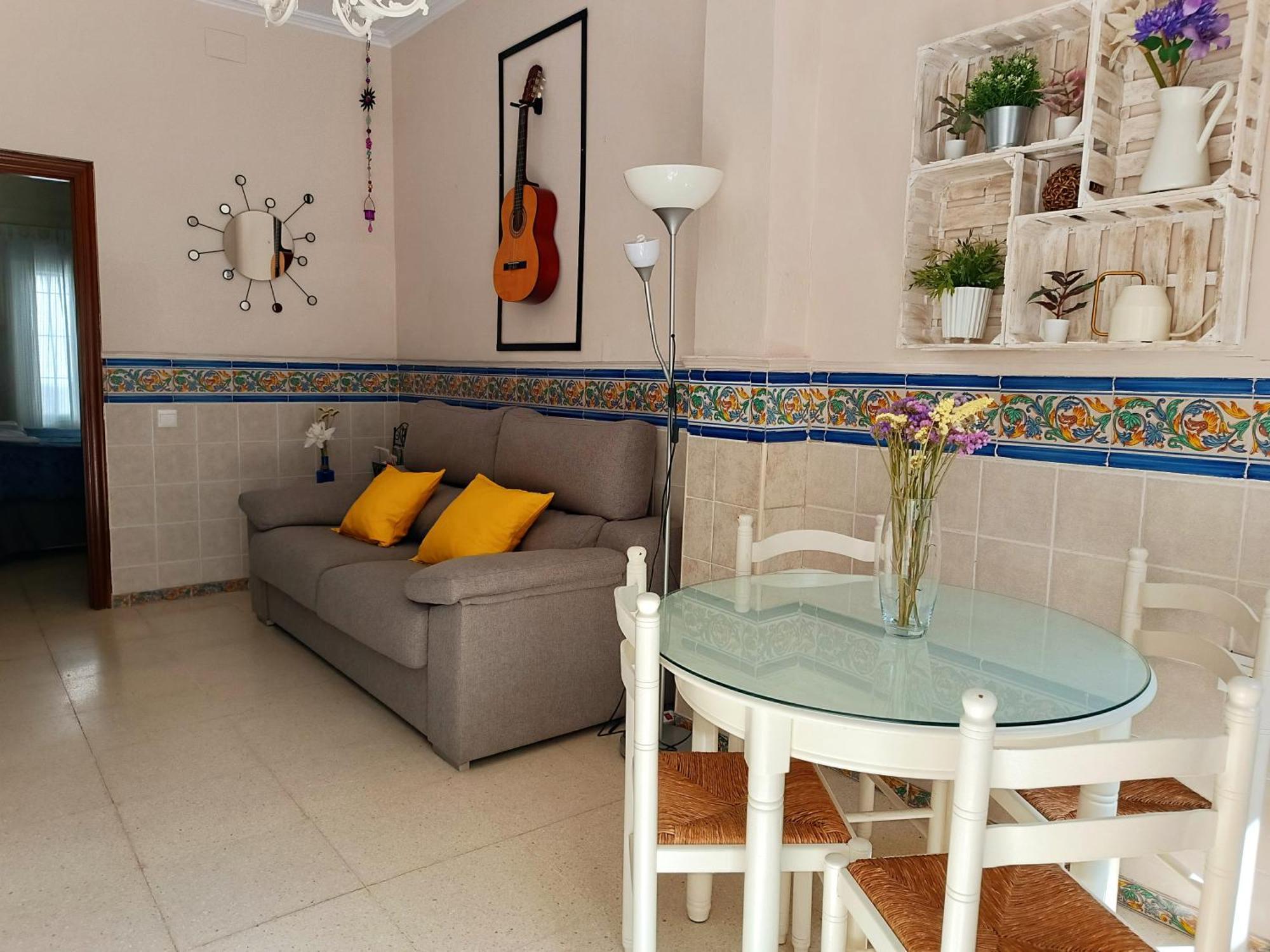 Tipico Y Pintoresco Patio De Vecinos, Con Encanto Sevilla Exterior foto